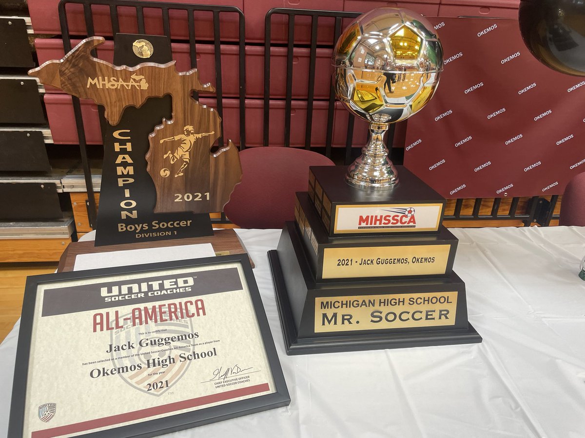 ian_kress's tweet photo. Okemos standouts and friends since elementary school, Jack Guggemos (@GuggemosJack) and Dray Chase (@chase_dray), signed their National Letter of Intent today!

Guggemos is headed to @MSU_MSoccer and Chase will play for @AlmaScotsMBB. 

Hear from both tonight on @WLNS. https://t.co/OvzJq0aLer