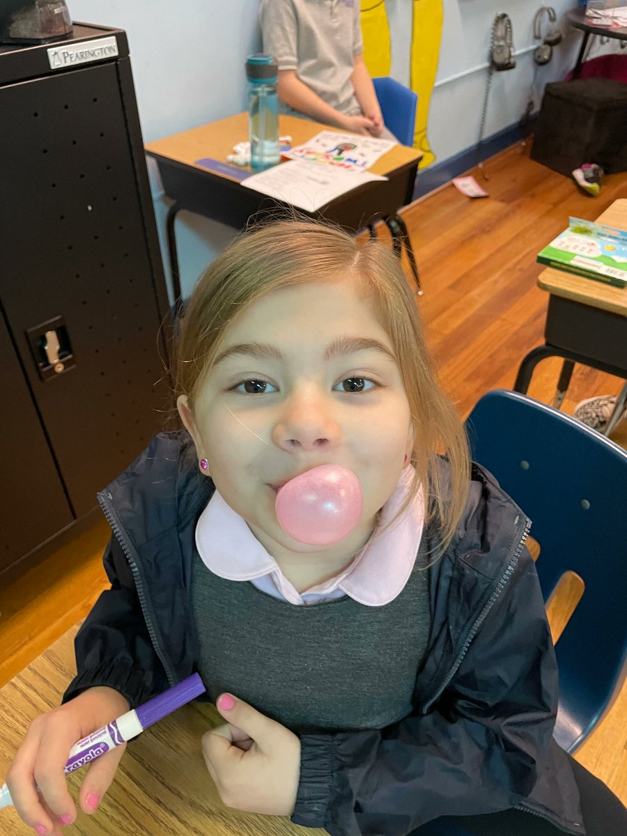 TKASeymour's tweet photo. Second grade celebrated 2-22-22 by talking about pairs, writing couplets, and having a double bubble bubble gum blowing contest! Oh, and they had double stuffed Oreos for snack! #TKALionsTN #TwoTwentyTwoTwentyTwo #22222 https://t.co/JDDmuE7eBs