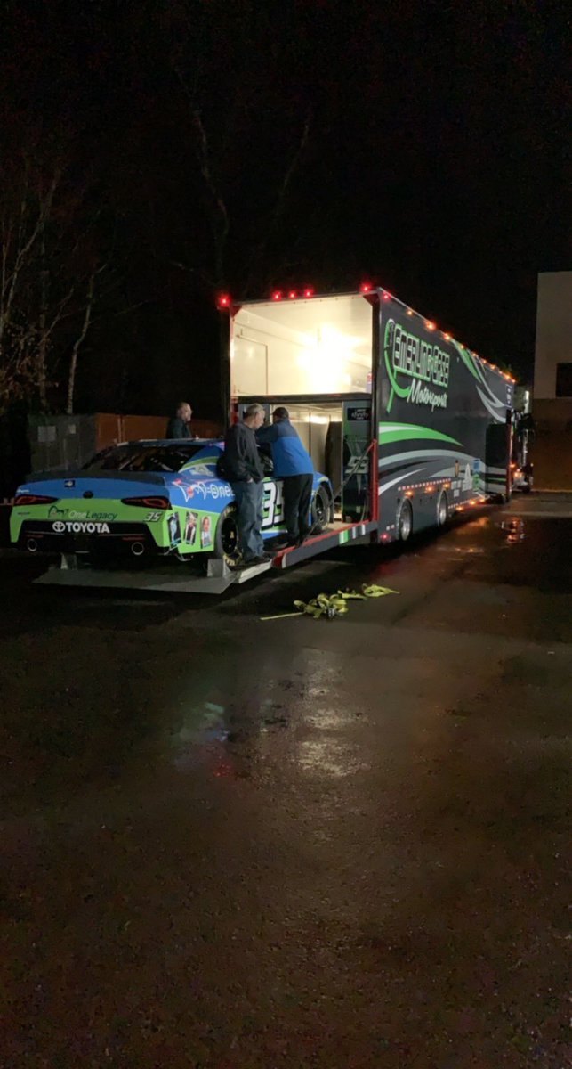 It was a late night for our @EG_Motorsports guys last night but they did a great job getting our west coast cars ready and they are now on the road to Autoclub Speedway (California Speedway)!

<a href="/1eternalfan/">Eternal Fan</a> 
<a href="/OneLegacyNews/">OneLegacy</a>