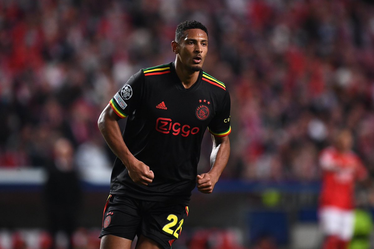 себастьян алле. себастьян алле. халлер футболист. себастьян алле. себастьян аллер футболист.