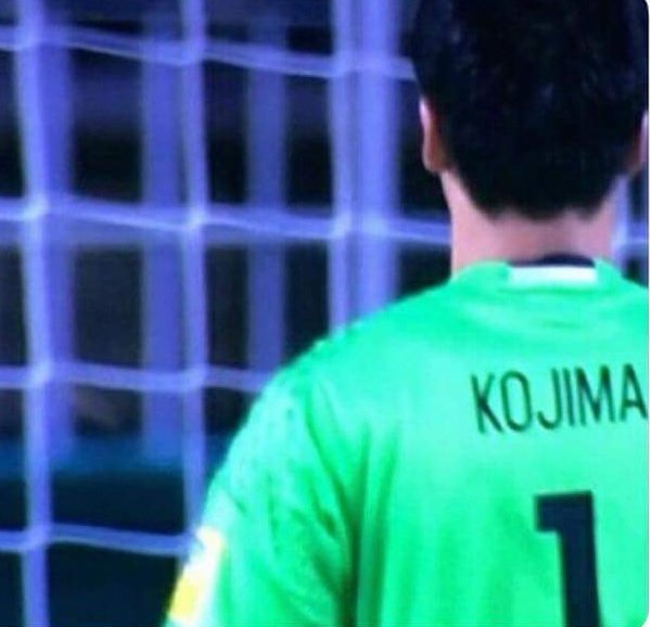 - Hija, ¿por qué llegas a está hora de la fiesta?
- ...