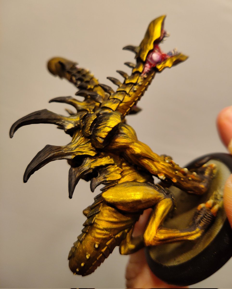 JamstarJupiter's tweet photo. Also some pictures of Typhon that I've been working side by side with
#privateerpress #warmachine #hordes #miniaturepainting #miniatures #everblight https://t.co/JnxcvwBRhu