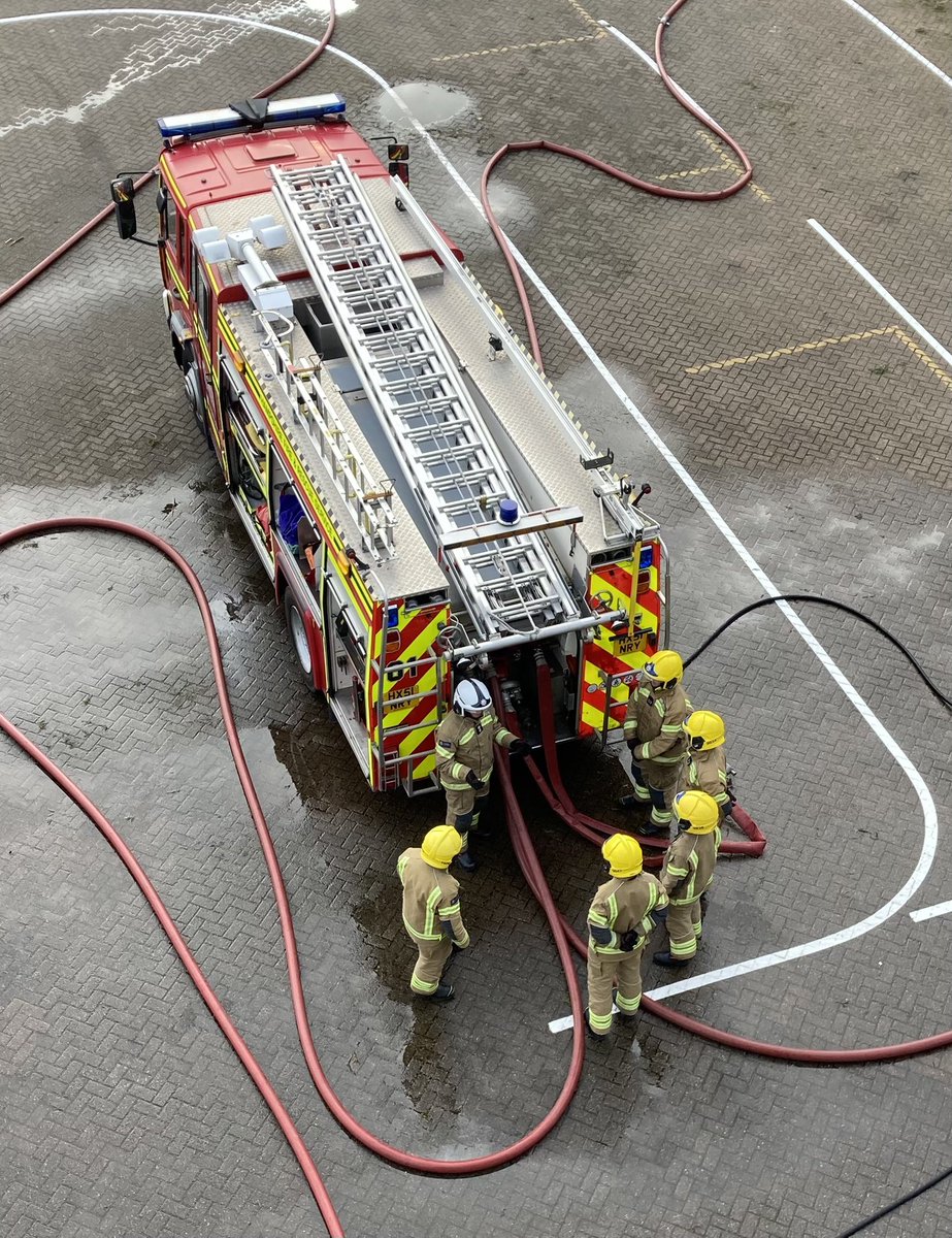 Our On-Call trainees completed their MOD A course today, the course gives them the foundation skills which they will now build on at their stations. For more info on becoming an On-Call firefighter follow this link hantsfire.gov.uk/careers/become…