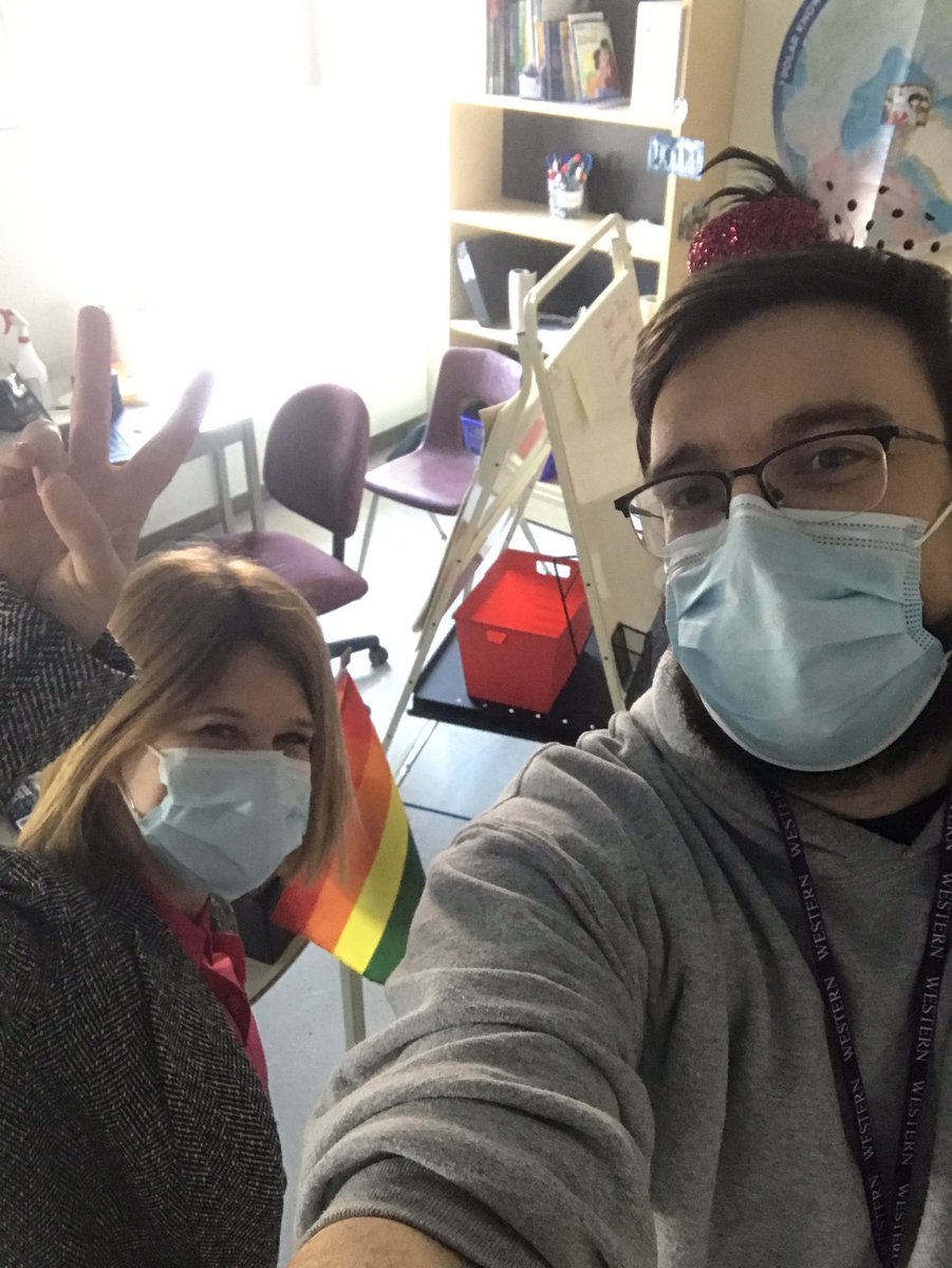 It’s pink shirt day! Taking a stand against bullying, with this guy, awesome and inclusive educator at BHES - Mr. I. <a href="/theroar_bhes/">TheRoar</a> <a href="/BayviewHillES/">BayviewHillES</a> #PinkShirtDay #BeKind