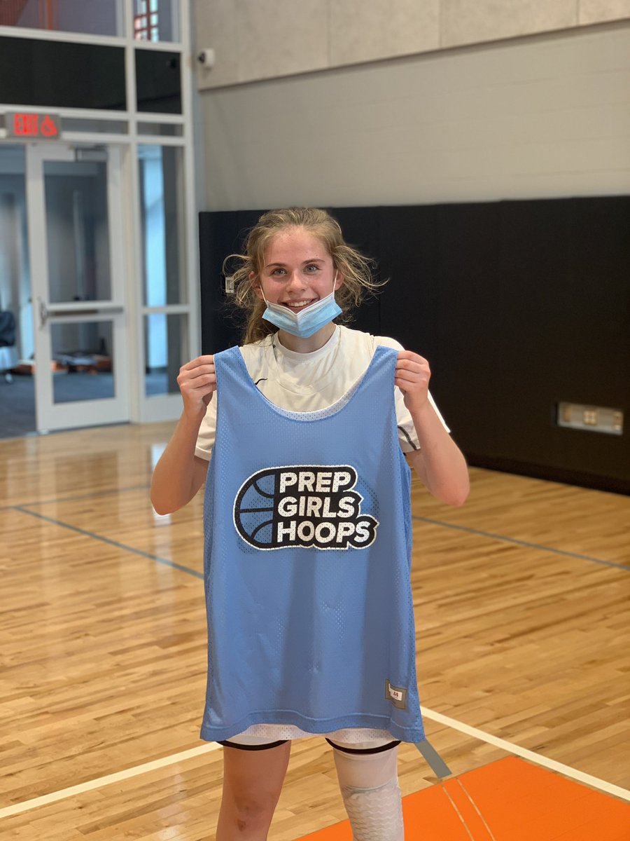 BashHoopsNE's tweet photo. 🏀Final/ OT🏀

Middleborough: 65
Dartmouth: 58

@PGHNewEngland P.O.T.G. 
🏆Riley Griffin (‘22)🏆

If my phone service was as clutch as @Curry_Riley_30 was today I could’ve updated you all on this exciting game!

Riley was SURGICAL  in this game and hit huge shots in the 4th/OT https://t.co/OB4v8J72cB