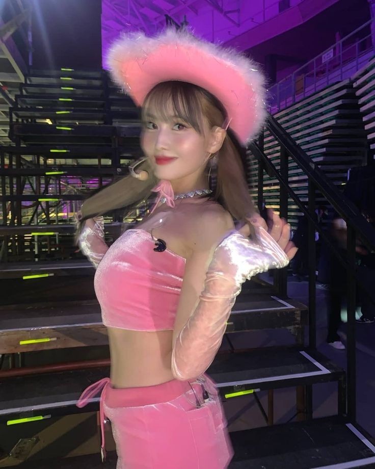 𝑀Ꭷ𝑀Ꭷ ♡ tweet media