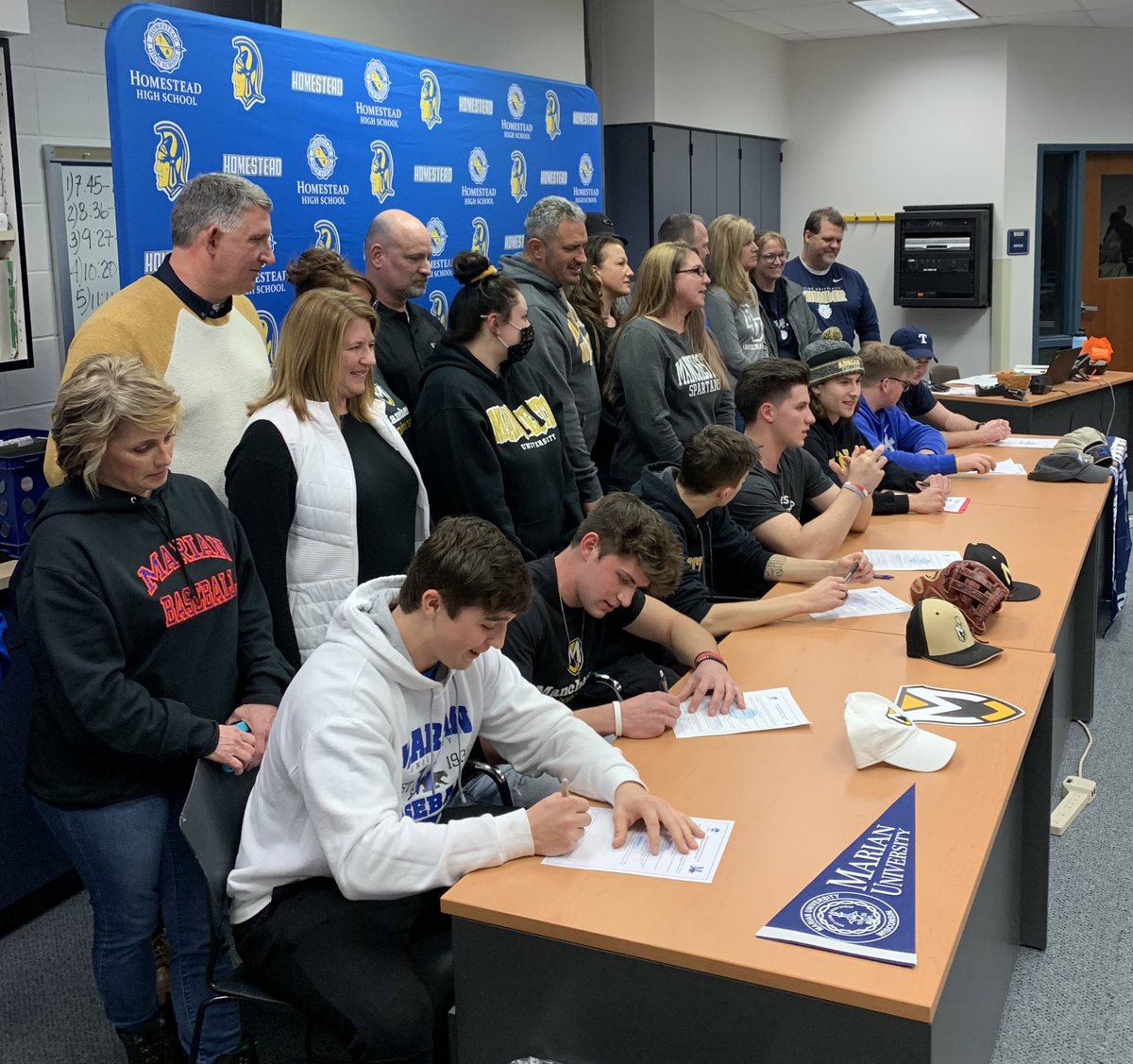 HomesteadBSB's tweet photo. Congrats to Jake Creech (Marian-Wisconsin), Aidan Harris (Adrian), Ty Layson (Manchester), Isaac MacDonald (Bethel), Braydon Quintana (Manchester), Connor Reese (Trine), Jackson Todor (Manchester) on signing tonight! https://t.co/J1QD472E0k