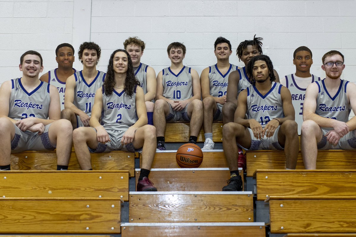 Final Score 

Reapers 41
St. Francis 67

Reapers finish the season 17-15. 

Special thanks to our seniors for all your hard work and dedication to our program over the past 4 years.