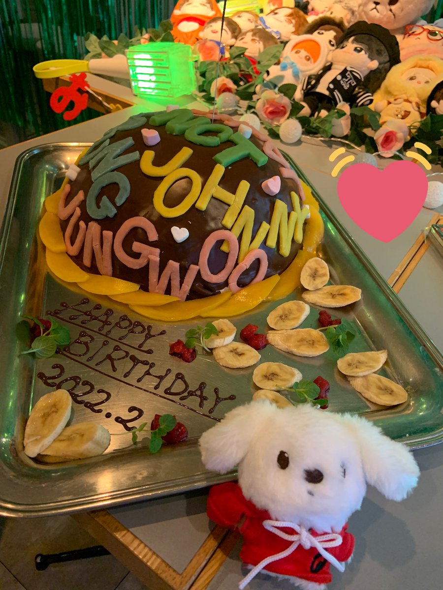 zakimari0506's tweet photo. NCT2月センパ&amp;マークCHILD記念party🎂にお邪魔させて頂きました！
豪華なケーキとお料理であっという間に時間が🥰
沢山のシズニさん（＋エリさん）とお会い出来て楽しかったです
ぬいちゃんLOVEな私には幸せ空間でした！！素敵な企画をありがとうございました😊また行きたいです

@ExoncT_Works https://t.co/NngqhpDEpY