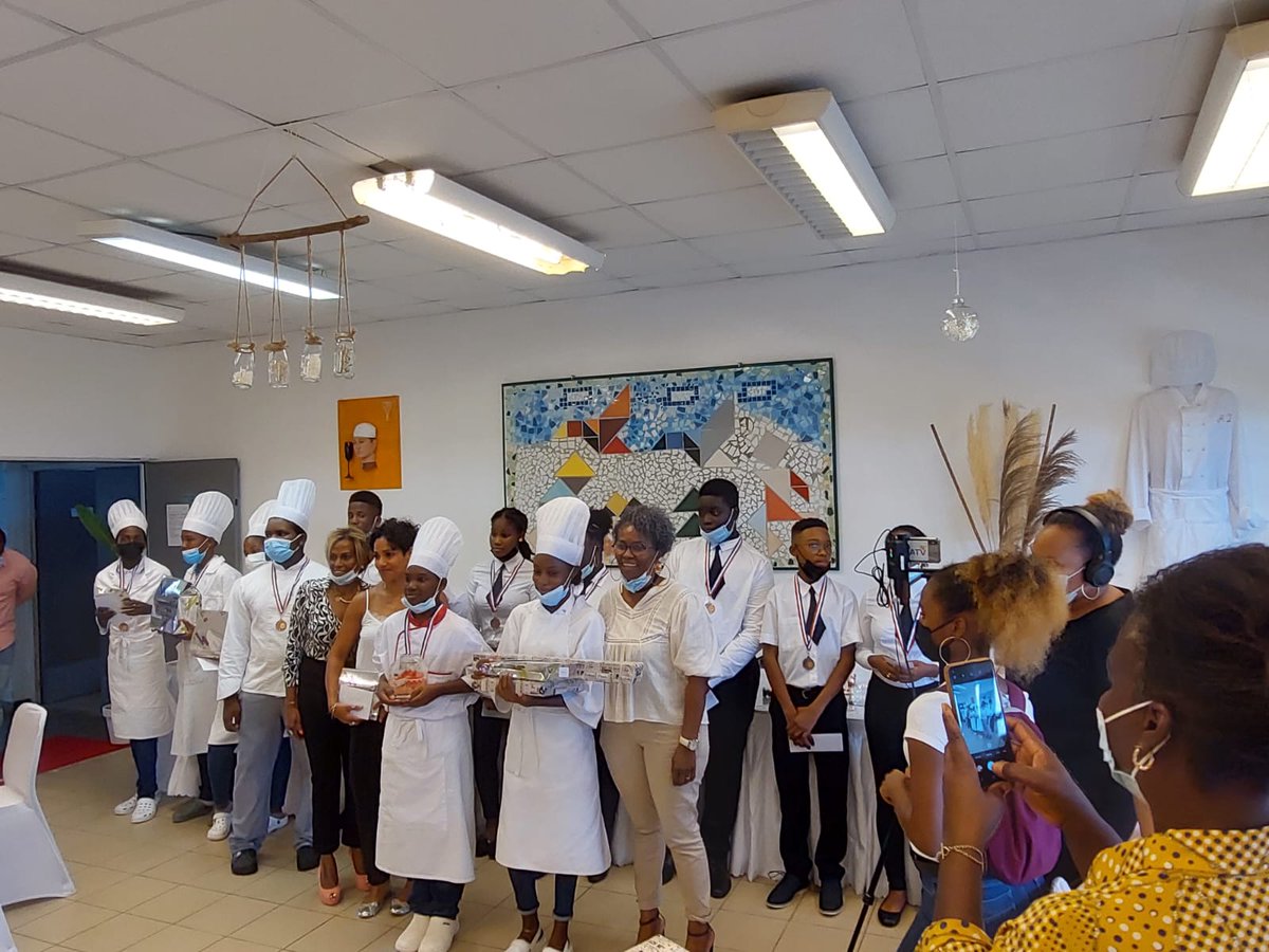 College Edouard GLISSANT tweet media