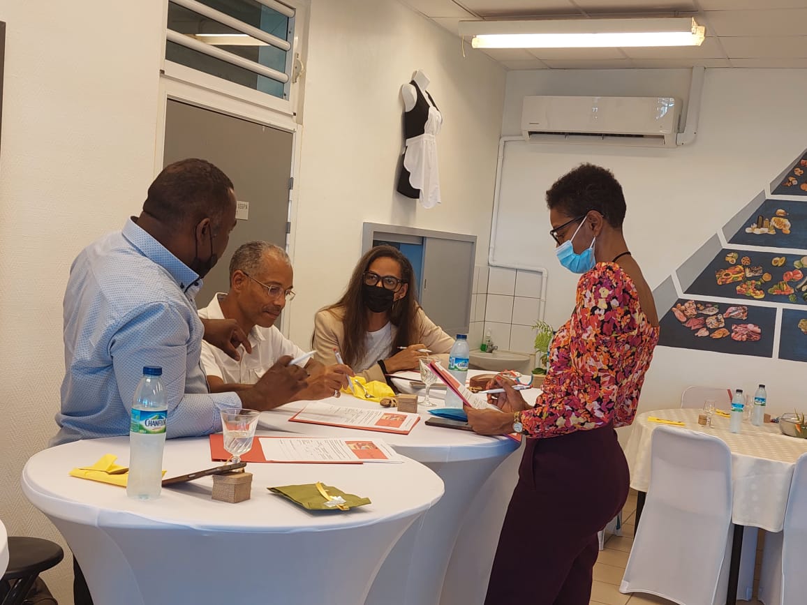 College Edouard GLISSANT tweet media