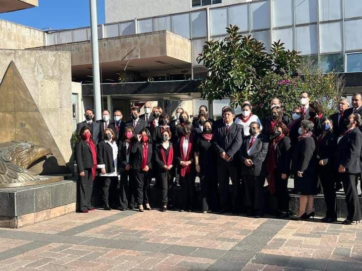 RLehmannMD's tweet photo. Mi reconocimiento y felicitación a la gran labor que realiza el personal del Hospital Central Norte en el marco de su #55Aniversario 

Muchas felicidades!!!

#ServiciosdeSalud
#PEMEX https://t.co/AdfGoa5Ztc