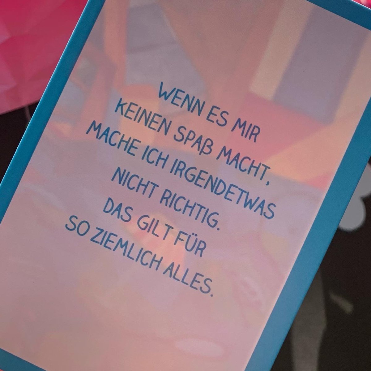 Mein letzter Post auf Twitter.
Meine Botschaft?
Habt euch lieb!
#liebe #nächstenliebe #toleranz