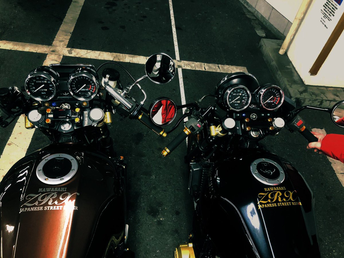 #ZRX乗りはRTしてくれるらしい
欲しい人居るなら
またステッカー作ろかな？
