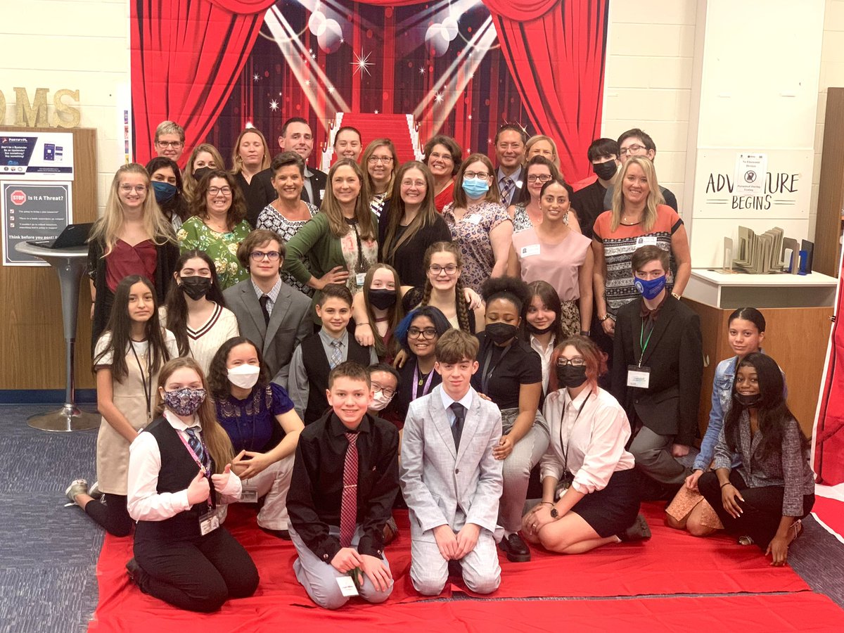 VRoeshink's tweet photo. Great job to all the participants in the Amazing Shake competition at Deltona Middle. Students showing off their soft skills. Thanks to all the volunteer judges and teacher Mrs. Naylon for this awesome event! @VolusiaCTE @VolusiaSTEM @volusiaschools https://t.co/XvaftMOSJF