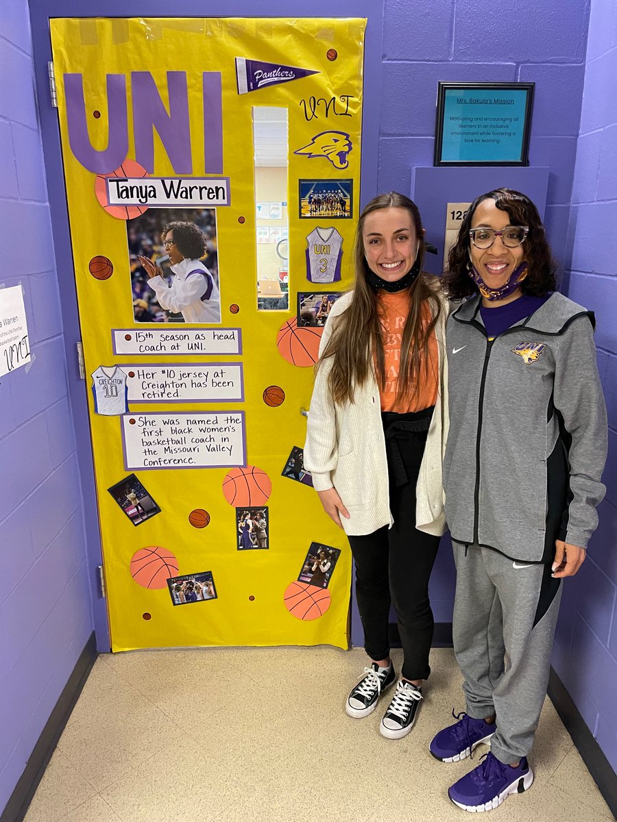 UNIwbb's tweet photo. Look who we saw today! Coach Warren, @Nicole_Kroeger, and @BreGunnels stopped by Mrs. Bakula's class to talk about Black History Month. This is the 2nd grade class where @karli_rucker is student teaching for the semester and we were happy to visit this morning!

#EverLoyal https://t.co/03azac90jd