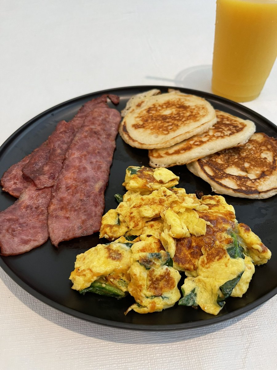 CrystalH24K's tweet photo. 2022 has honestly turned me into a Master Chef 😅😍😋 https://t.co/PgAktn8r5Q