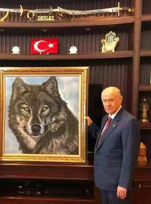 sevdasevgid's tweet photo. Kurdun masası kurt sofrası olur, kurtların olduğu yerde kurtlar sofrası kurulur...!

Liderimiz Devlet BAHÇELİ https://t.co/anRF74yjVQ