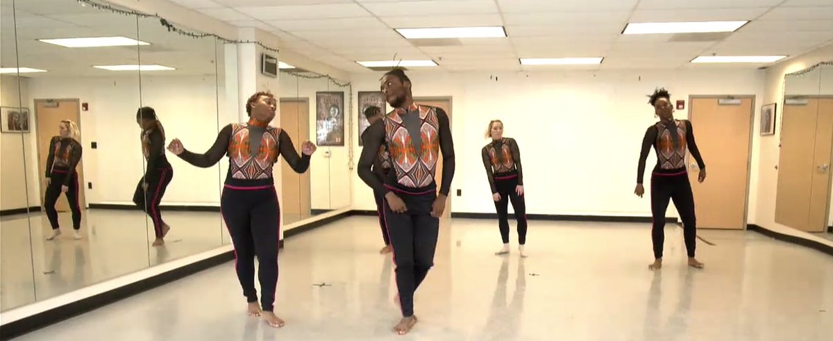 KellyofKansas's tweet photo. ✨Live✨ event today for KUMC to celebrate African American history and culture - portrayed thru modern dance by Friends of Alvin Ailey dancers! 👏🏻 https://t.co/Rax3jNl2Kg