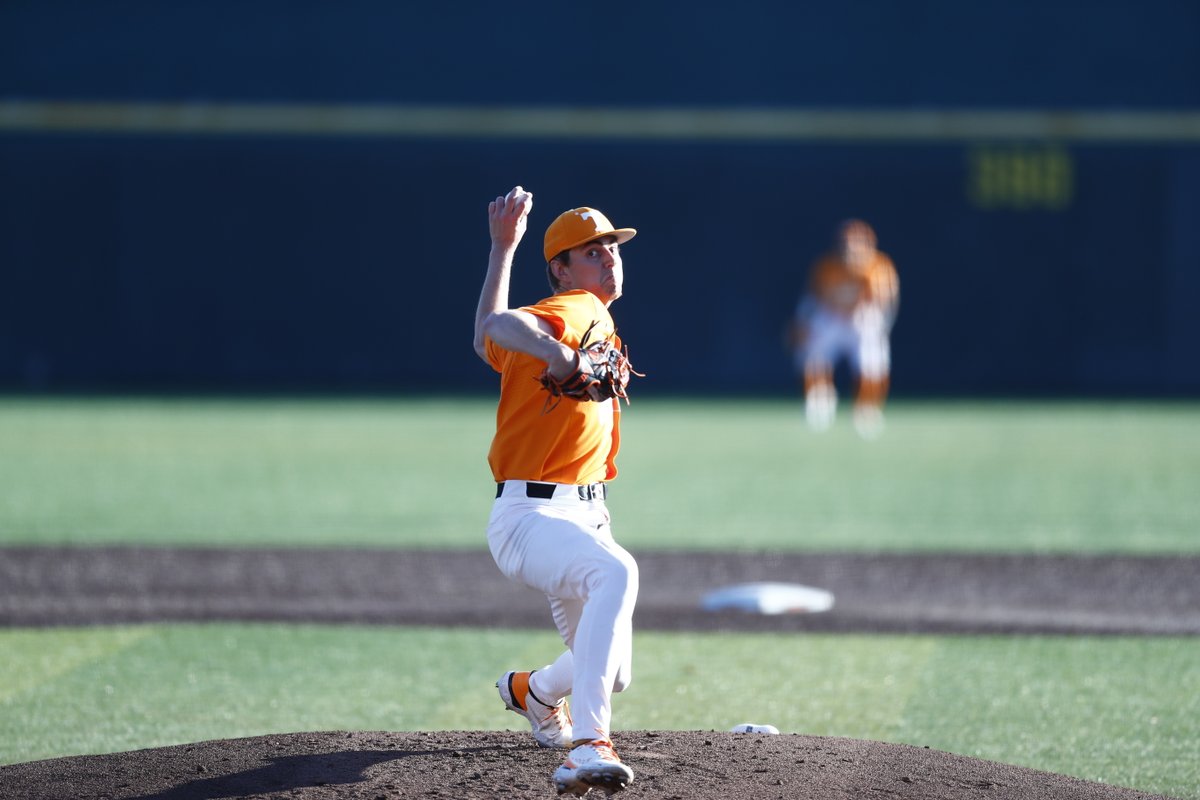 M3 | <a href="/Zander_Sechrist/">Zander Sechrist</a> making it look easy. He's retired eight straight and has seven strikeouts through three innings!

5-0 Vols

#GBO // #OTH // #BeatUNCA