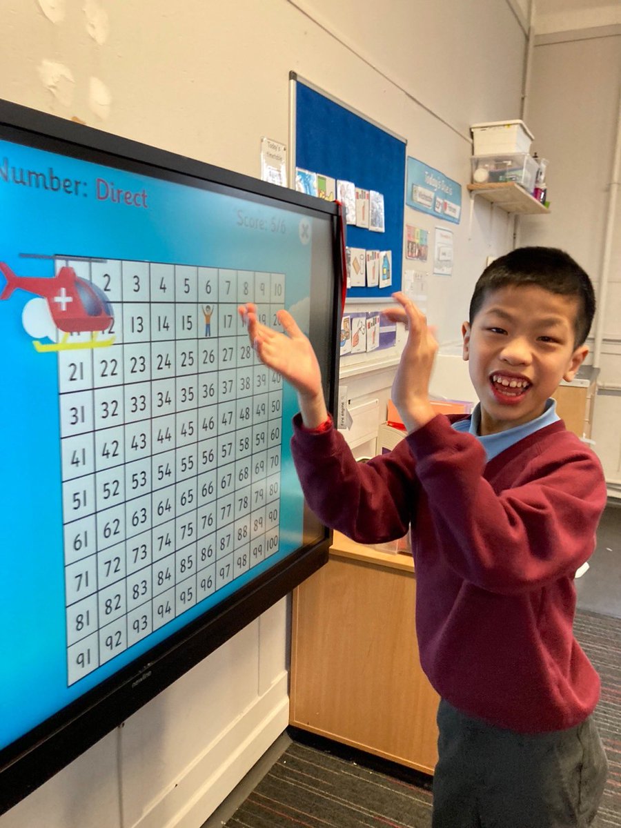 StCharlesGla's tweet image. The boys in Arran enjoyed using the #InteractiveScreen to work on numbers to 100 today. #100Square @MathsScot