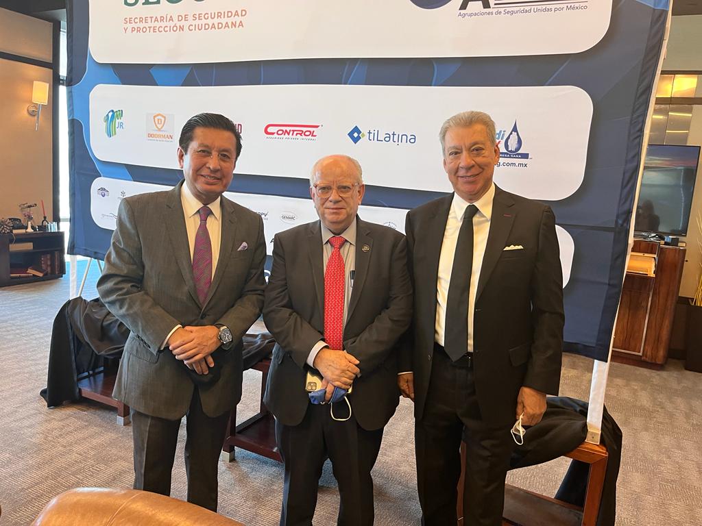 AMESP_oficial's tweet photo. La AMESP a través del Presidente Cap. Salvador López Contreras @CapSalvadorLop1 y asociados, presentes en la reunión de @ASUME43559820 - @COPARMEX_CDMX_ - @CONCAMIN y @cceoficialmx 

Participan @segcontrol  - @BlackIND5 - #DoormanPlus y @tiLatina2 

#SoyAMESP https://t.co/hxYl0yWhRP