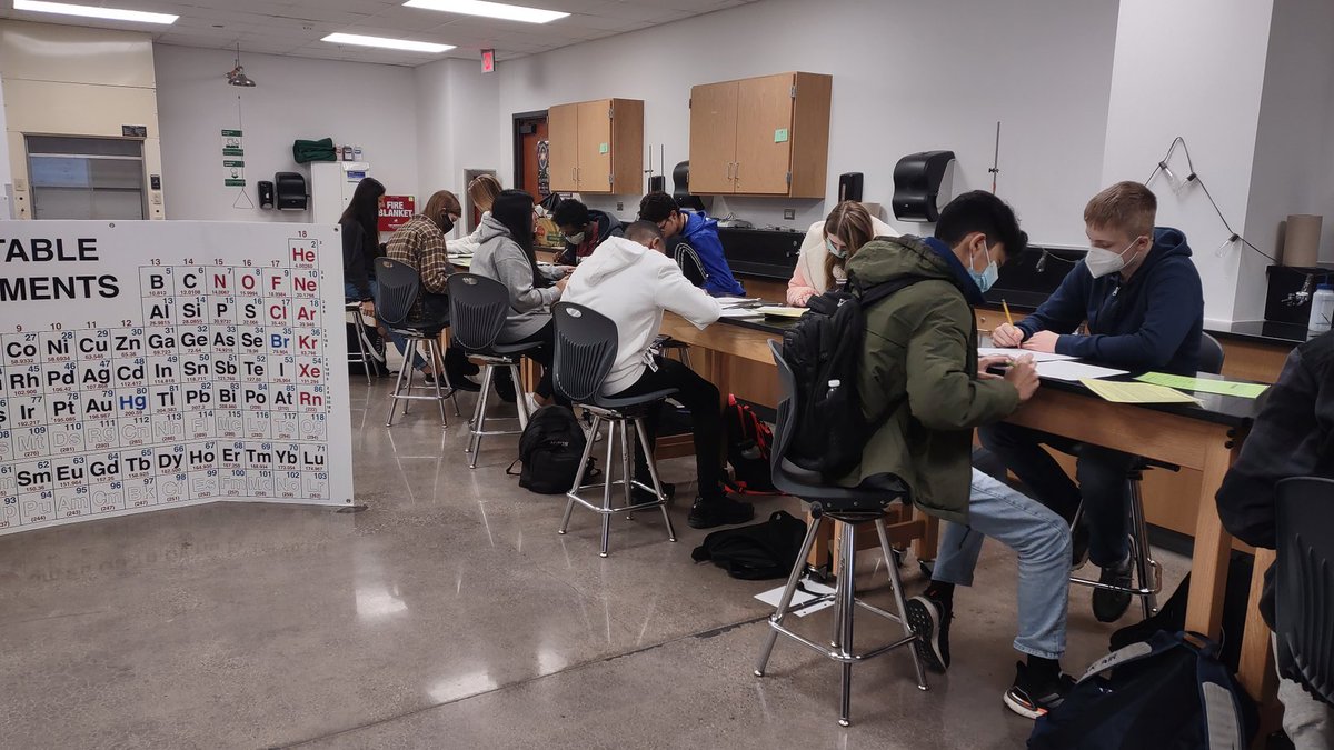 Speed dating fun on this cold morning. #AllenScience #Chemistry #thecoldcantstopus😌😅🌨️ #learningmustgoon