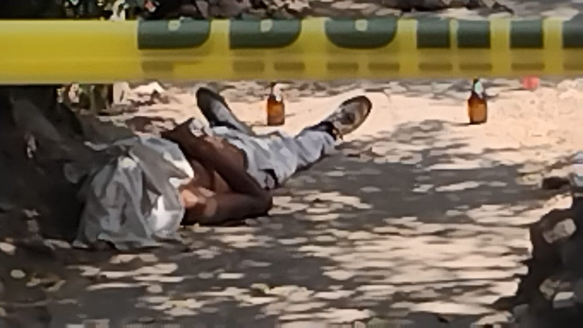 AIG5's tweet photo. Un hombre fue asesinado a balazos en la colonia Ciudad Renacimiento en la zona conurbada de Acapulco.
http://66.225.201.197/~kymmgejh/?p=149261 https://t.co/pMhtT98m26