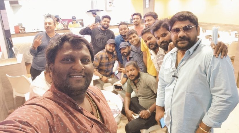 syedrasheed9's tweet photo. #ValimaiFDFS 🔥🔥 https://t.co/W2AFLXKJVg