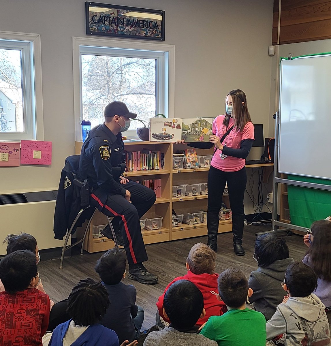 Grade 3s had a special guest reader today for battle of the books! Thanks for inviting 3W to join <a href="/mchmurzym/">Magda</a> we had a blast! #ilovetoread