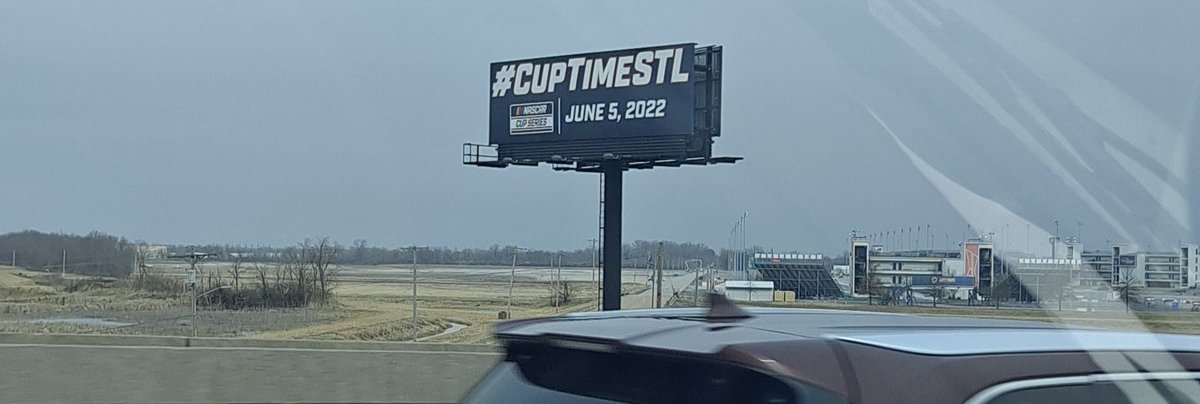 gehnerjd's tweet photo. Made a visit to @WWTRaceway today and look at this beauty on the hwy to the track. 101 days till @NASCAR_Trucks and 102 till #CupTimeSTL in @NASCAR. Don't forget if looking for a job they have 2 job fairs coming up. #nextcupisnascar #Racing4Stl #redneckRV #WWTR_redneck_crew https://t.co/AOWCbTyR1T