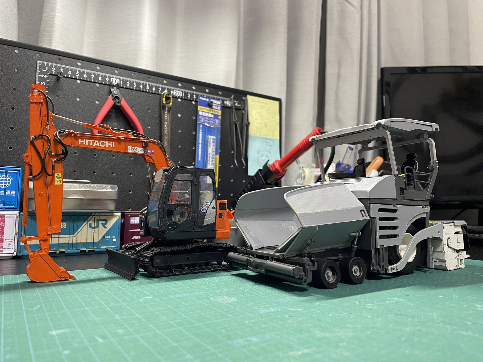 日立建機 油圧ショベル ZX490LCH-7 | 日立建機日本グッズストア