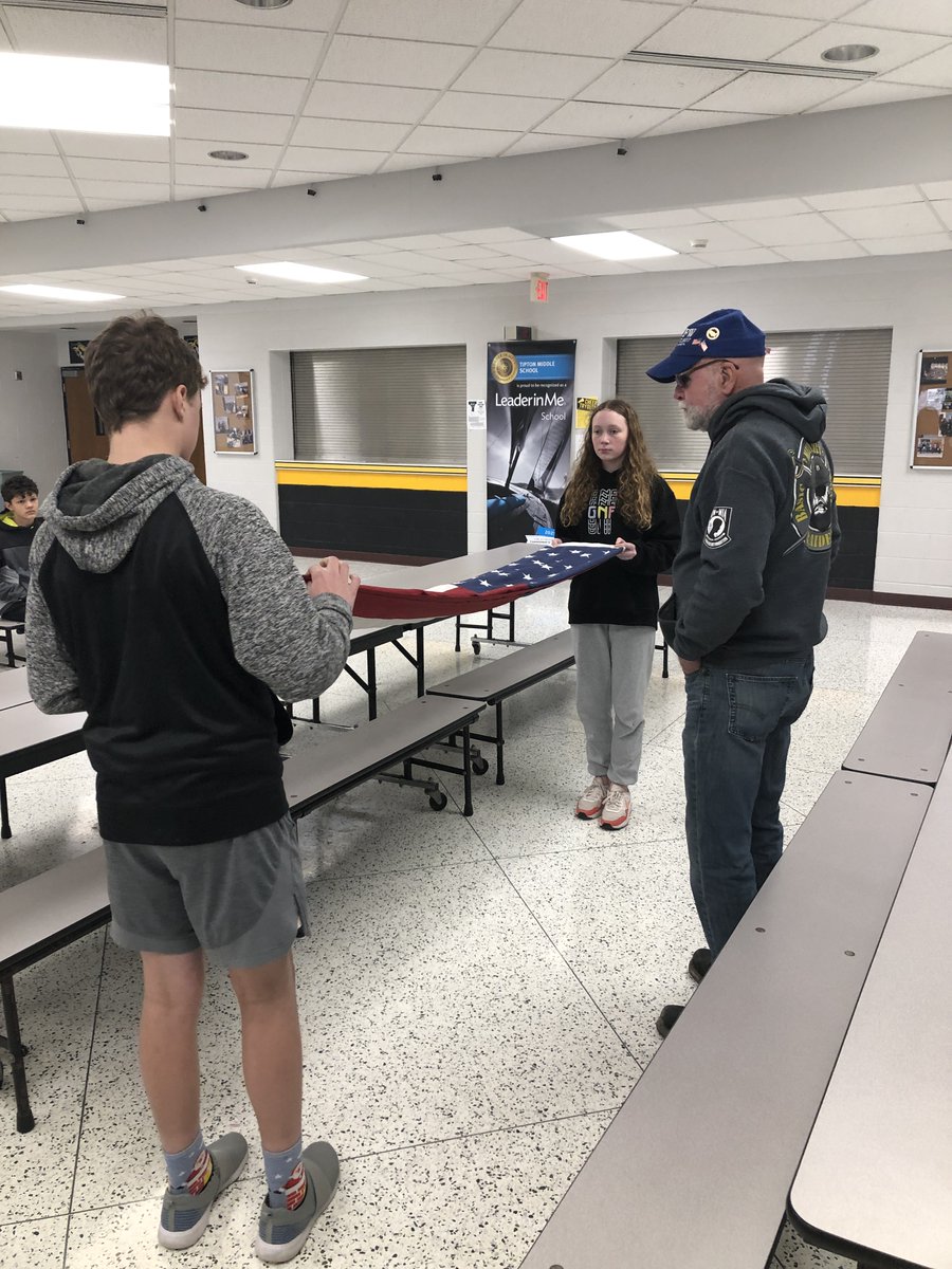 TiptonTigersMS's tweet photo. Thanks to VFW & some of our local veterans who stopped by to give our "Flag Crew" a little history lesson and demo on taking care of the flag. As part of our Student Leadership Roles they will raise/lower the flag at school each day. πΊπΈ @bcowen729
#TMSLeadership https://t.co/0sUtxjm7CJ