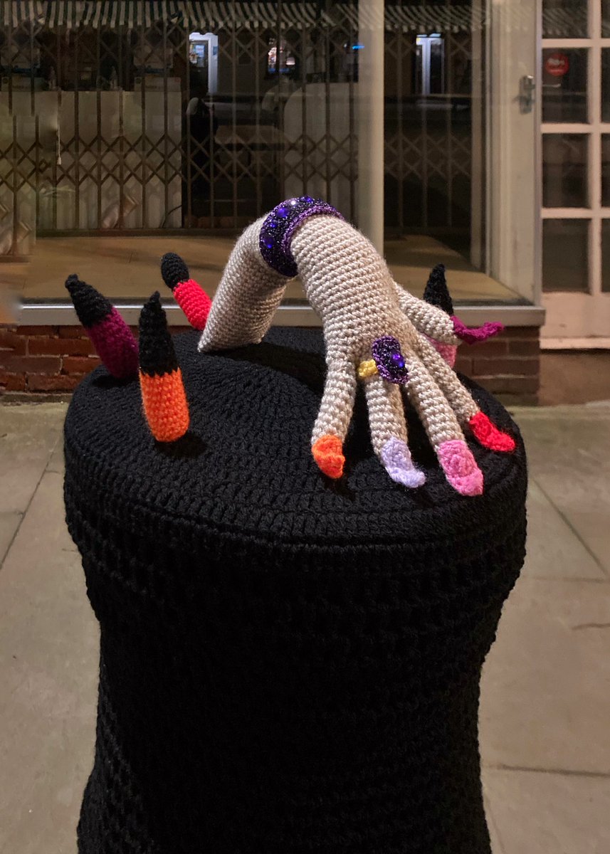 rosemaryplatts's tweet photo. February yarn-bomb in Brigg, just to put a smile on your face. https://t.co/Rb7To9s2L1