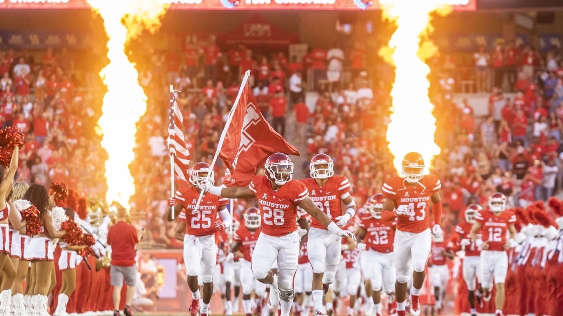 After a great conversation with <a href="/Doug_Belk/">Doug Belk</a> I would like to say I have received my third division 1 offer from The University of Houston❤️.<a href="/coachjameswill/">James Williams</a> <a href="/Marcus_Gomez34/">Coach Gomez</a> <a href="/MarshallBuffs/">Marshall Buffalos</a> #GoCougs