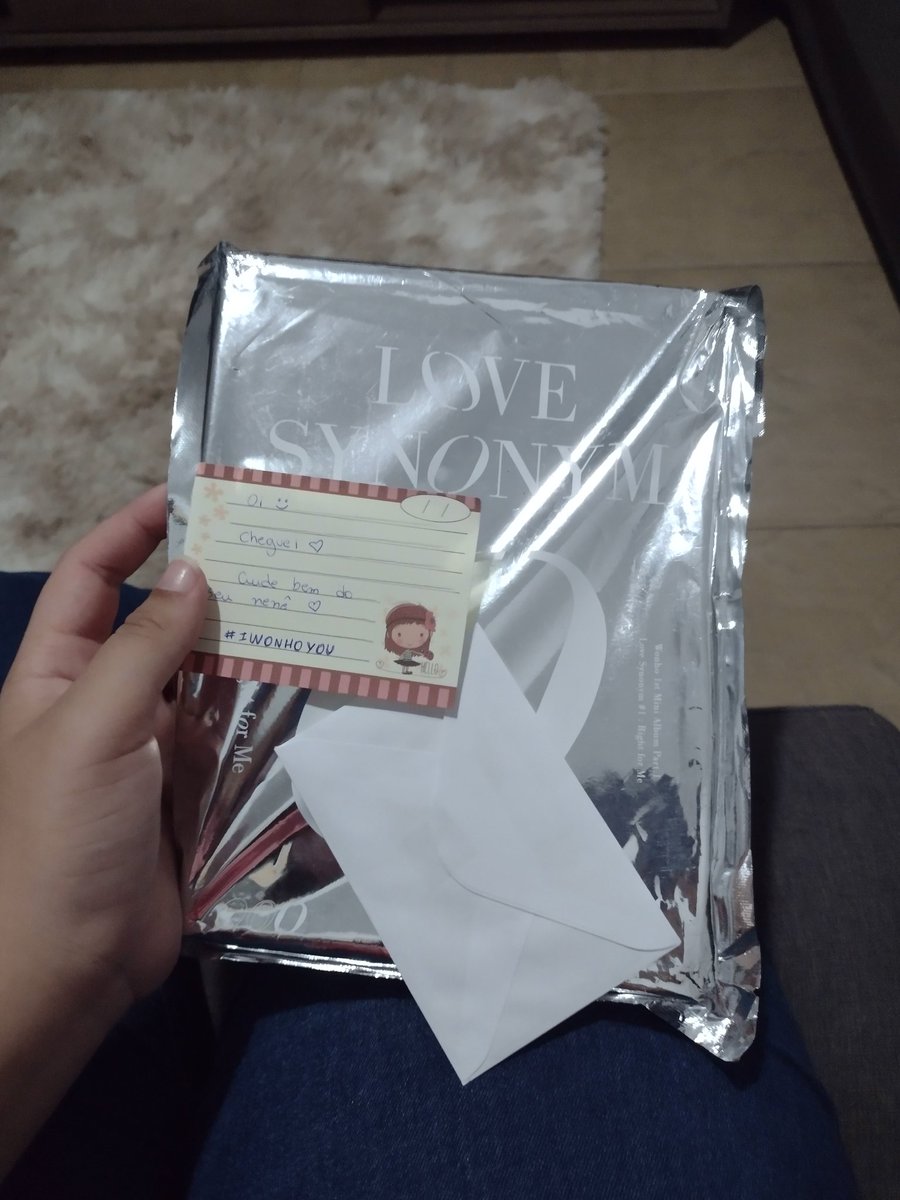 kihportrait's tweet image. Feedback SUPER positivo para a @FromZeroKS que me vendeu esse Love Synonym lindíssimo! Estou completamente apaixonada! Veio tudo super bem embalado, o atendimento é incrível e a Sam foi super compreensiva comigo! Muito obrigadaaaa, eu recomendo muito e espero comprar mais! 🥰❤️