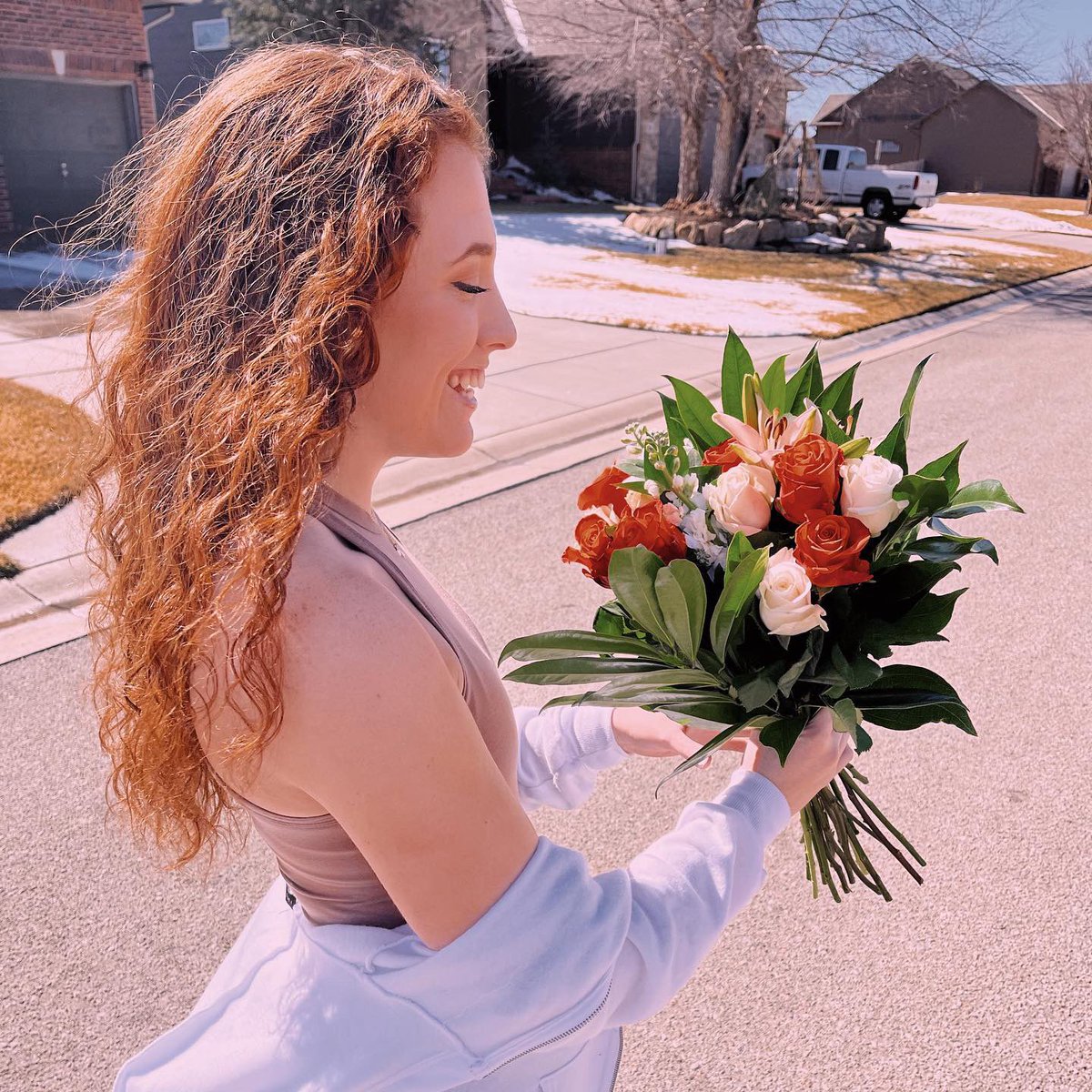 nannersss13's tweet photo. stop and smell the roses https://t.co/wyImP2nxcv