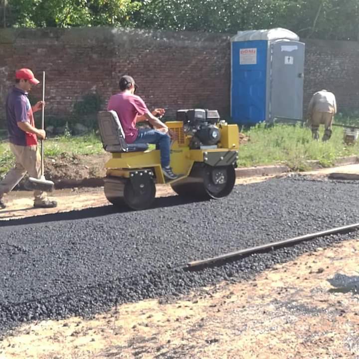 🚧| BACHEO URBANO | 🚧 📍Alsina y Fitte ¡Seguimos trabajando para mejorar la calidad de vida de nuestros vecinos! ⚠️ Les pedimos disculpas por las molestias ocasionadas.