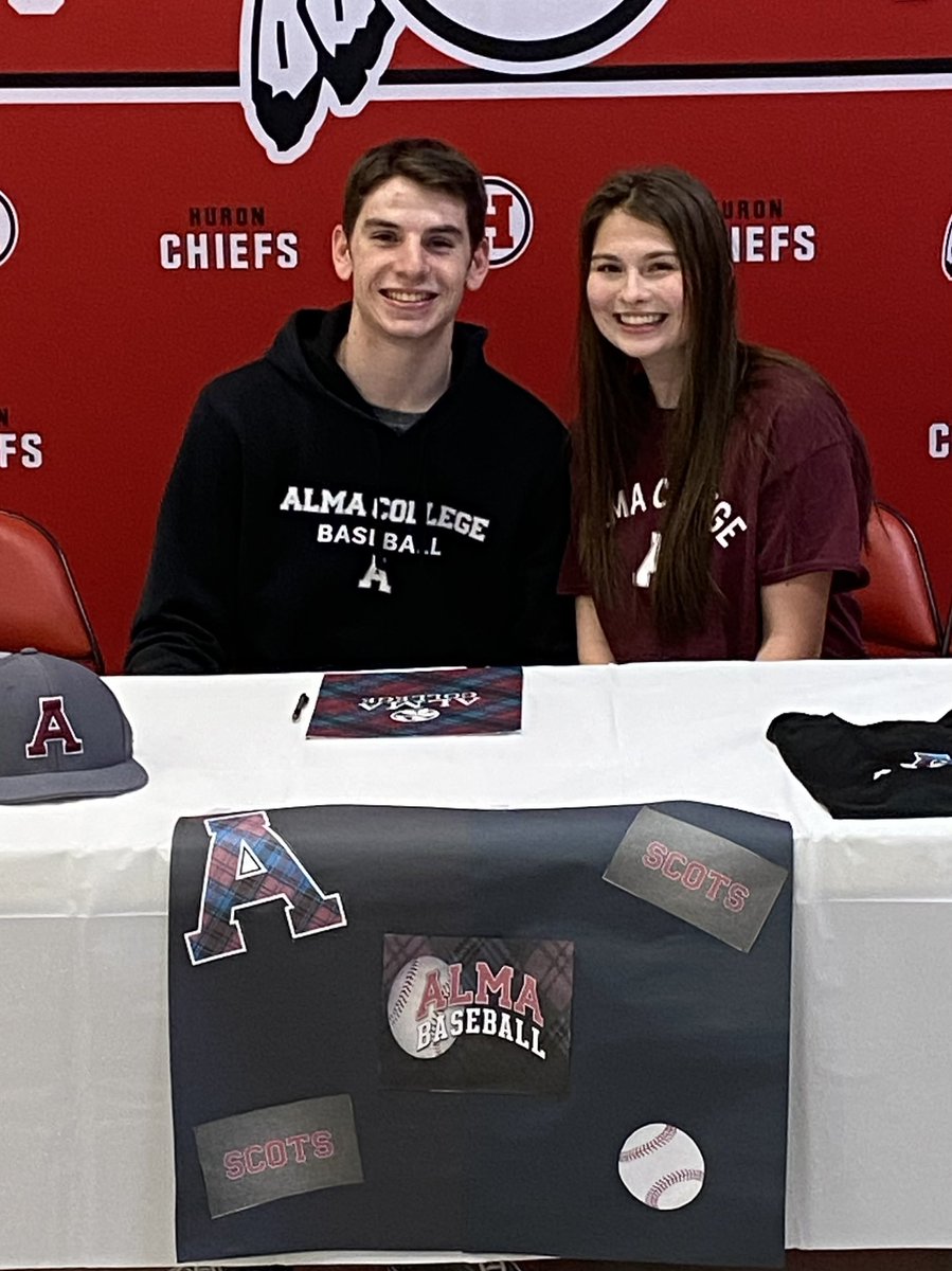 Official! Ready to take on the next chapter⚾️ <a href="/NBHuronChiefs/">New Boston Huron Athletics</a> <a href="/coachjcrain/">Jason Crain</a> <a href="/AlmaScotsBSB/">Alma College Baseball</a>