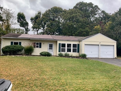 jandahomes's tweet photo. Another Fannie Mae REO wrapped up in Coram! 🏠 https://t.co/JPLtmvR8zq