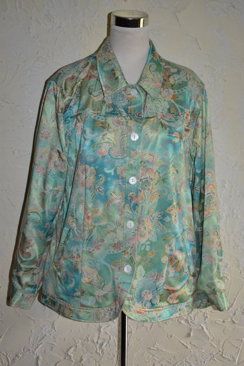 Wisdom_Lane's tweet image. Collectible C. J. Banks Ladies Button Front Jacket Or Coat With Multi Color Floral Pattern Green Pink And White Pastel Colors Size 2X tuppu.net/43c28634 #WisdomLane #Etsy #ButtonFront