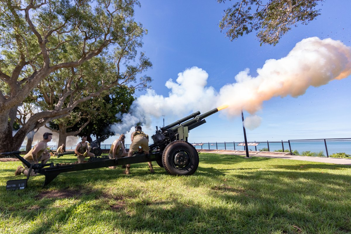 Australian_Navy's tweet photo. #ICYMI ๐๏ธ๐ On 19 February, #YourADF and @USMC joined civilians, foreign dignitaries & special guests in Darwin to commemorate the 80th anniversary of the Bombing of Darwin. The commemoration was supported by Armidale Class Patrol Boat #HMASAlbany.
๐โก๏ธ:https://t.co/mlgzuAXV6z https://t.co/8xeMfi97Uh