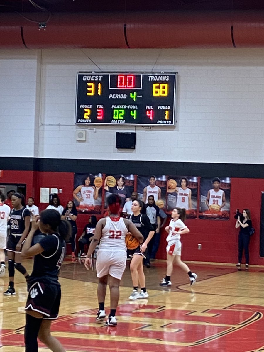 LEE ATHLETICS tweet media