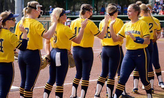 umichsoftball's tweet photo. Wolverines will kick off their spring break trip with five games at the Duke Invitational, now starting TOMORROW!
Info, notes, links: https://t.co/N5UiSrxNmi https://t.co/KKhmY5sCwR