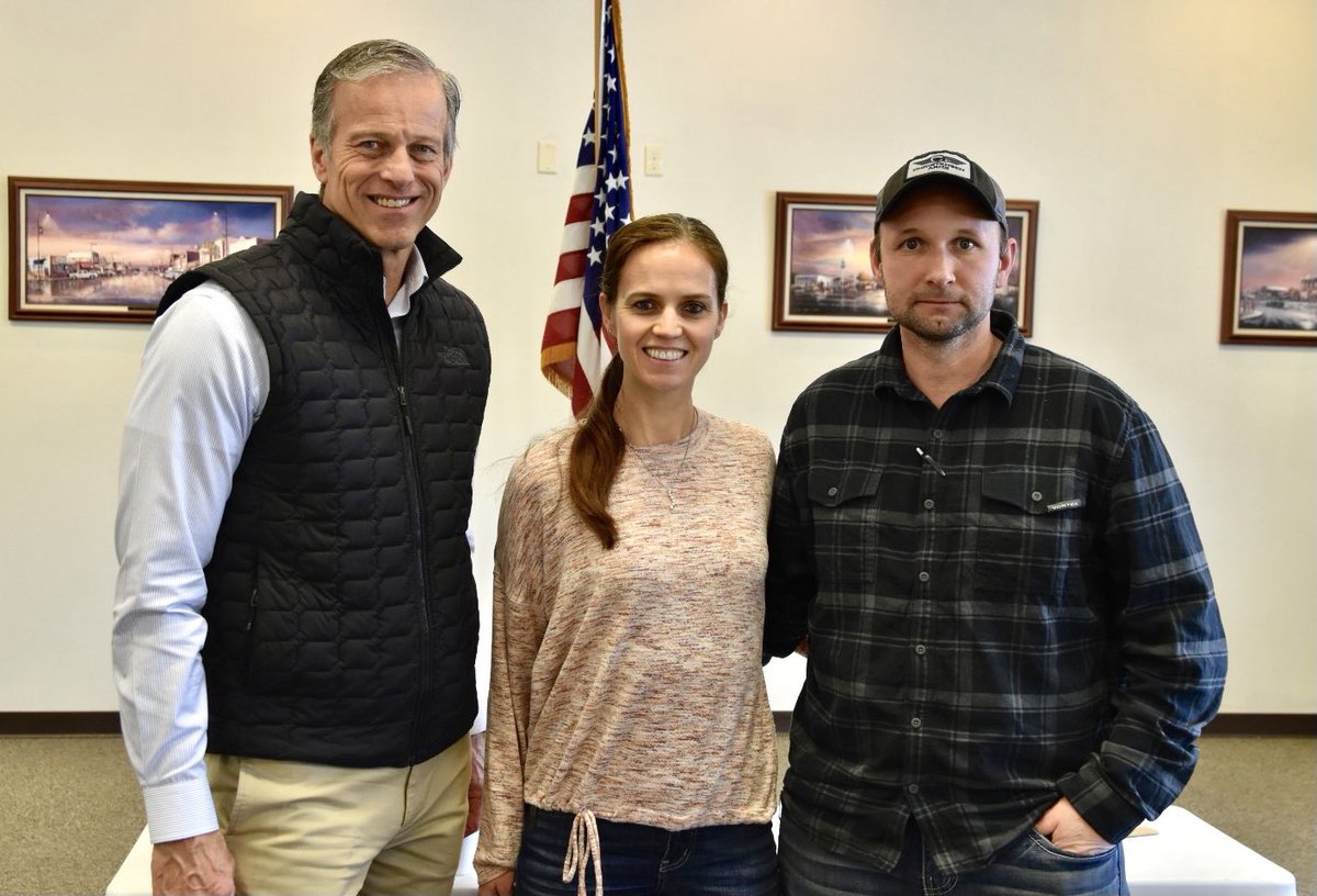 LeaderJohnThune tweet picture