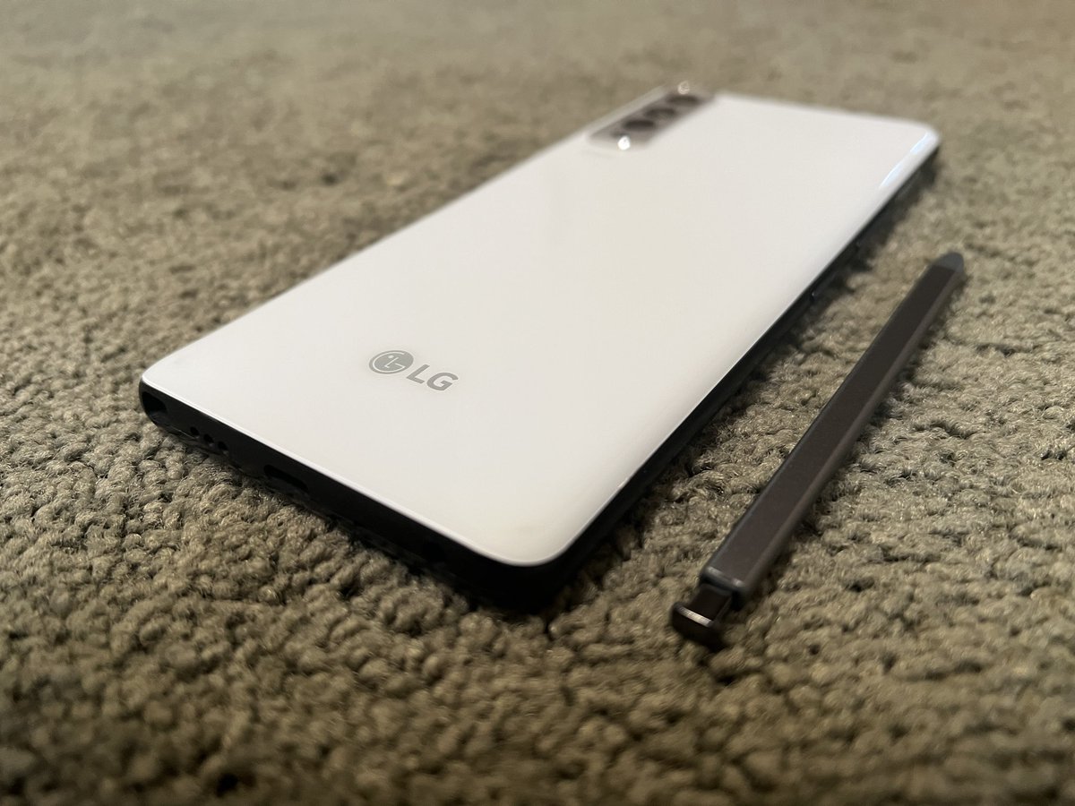 AppleProto03's tweet photo. Never before seen: LG Stylo 7. This device was cancelled and never made it past the development stage, due to LG leaving the smartphone market. Specs in comments. #LG https://t.co/P8deTkAwBR