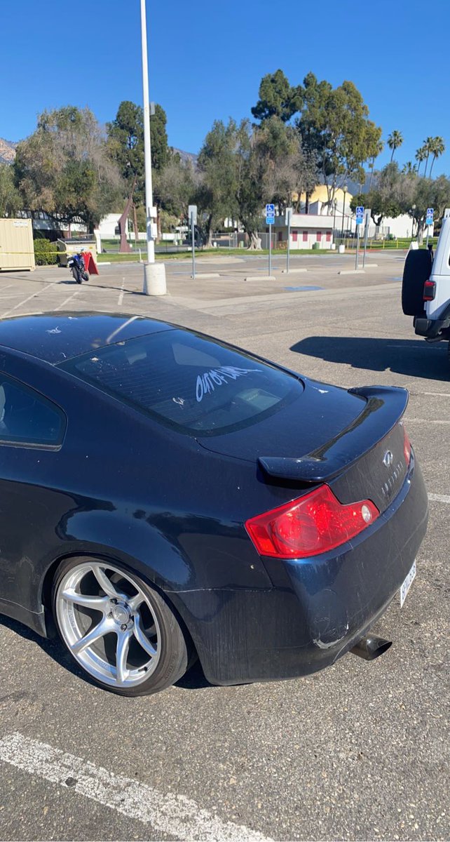 tidql's tweet photo. @Qrisys Bad car always broken https://t.co/MUokDOIfgT