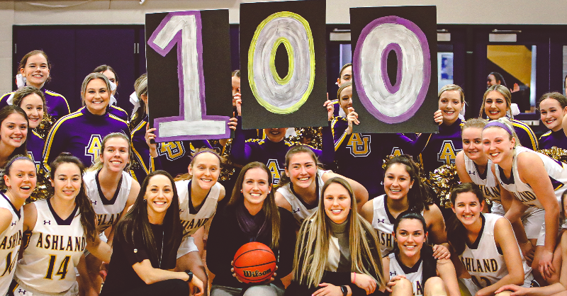 ashlandeagles_'s tweet photo. 🚨𝙼𝚒𝚕𝚎𝚜𝚝𝚘𝚗𝚎 𝙰𝚕𝚎𝚛𝚝🚨
Congratulations to @AshlandWBB head coach Kari Pickens as she earned her 💯 career win! Kari has been a cornerstone of Eagles athletics ever since she joined AU as a player in 2011 and joined the coaching staff in 2013!