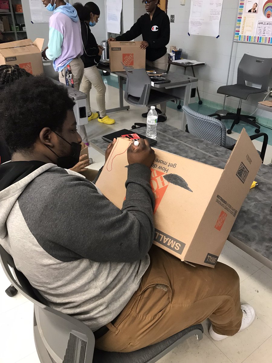 Heintzhistory's tweet photo. Students in the UTC Institute of Teaching &amp; Learning are using the LES model for PBL planning.  They discussed multi-meaning words, collaborated to build a model based on “Fall of the House of Usher”, and summarized to make meaning of a Text from ELA @TA_FutureReady @TynerRams https://t.co/wVrImb2hiZ
