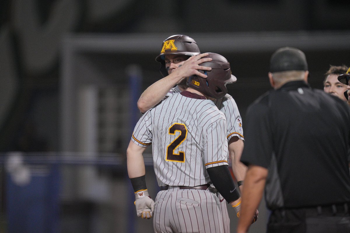 Minnesota Baseball (@gopherbaseball) on Twitter photo Big time blast, JH2 π€ Big time blast, JH2 π€